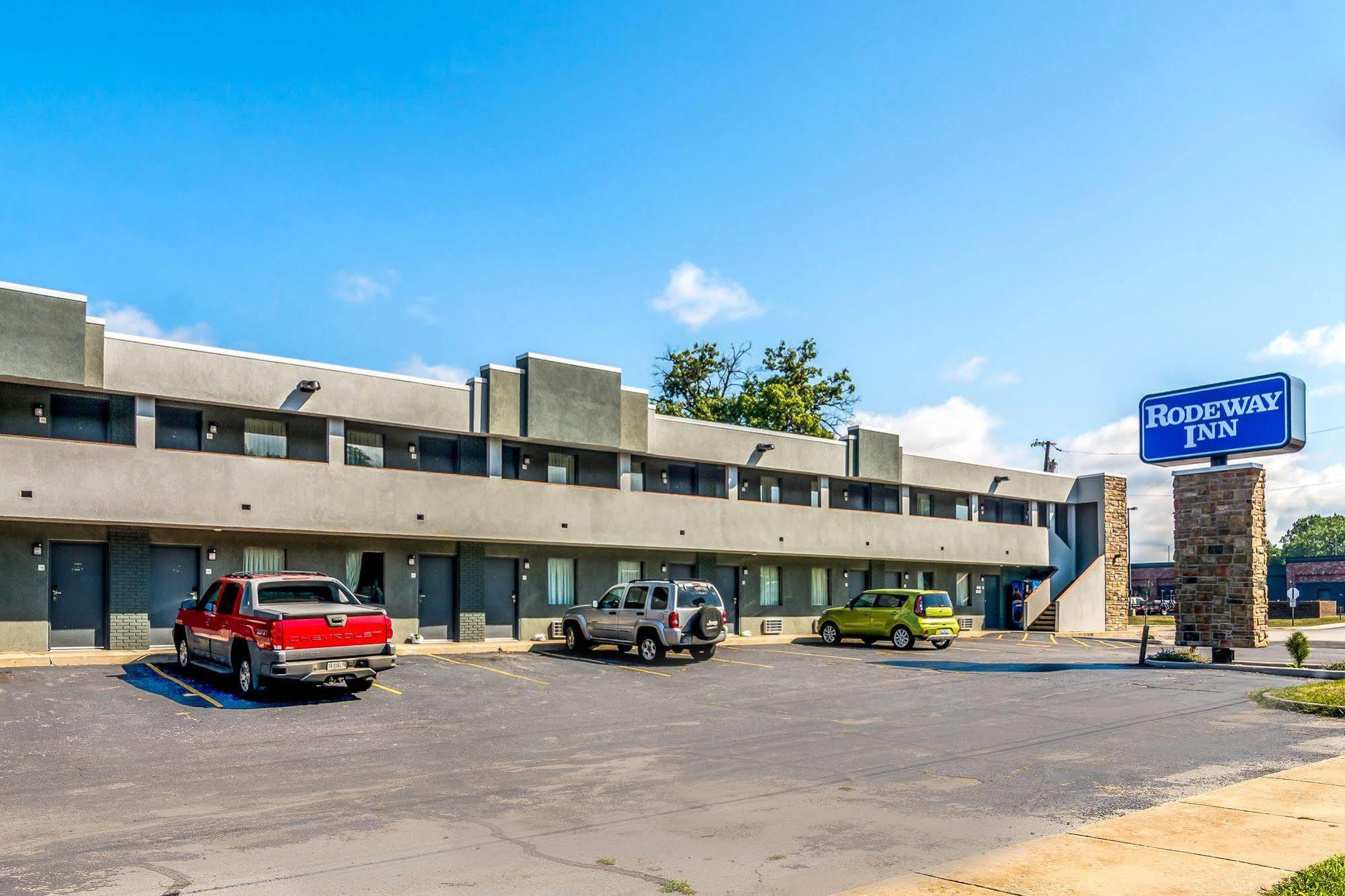 Rodeway Inn Portage Exterior foto
